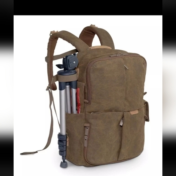 National Geographic Earth Explorers Backpack Traveling Photographers Camera Bag - Picture 1 of 16